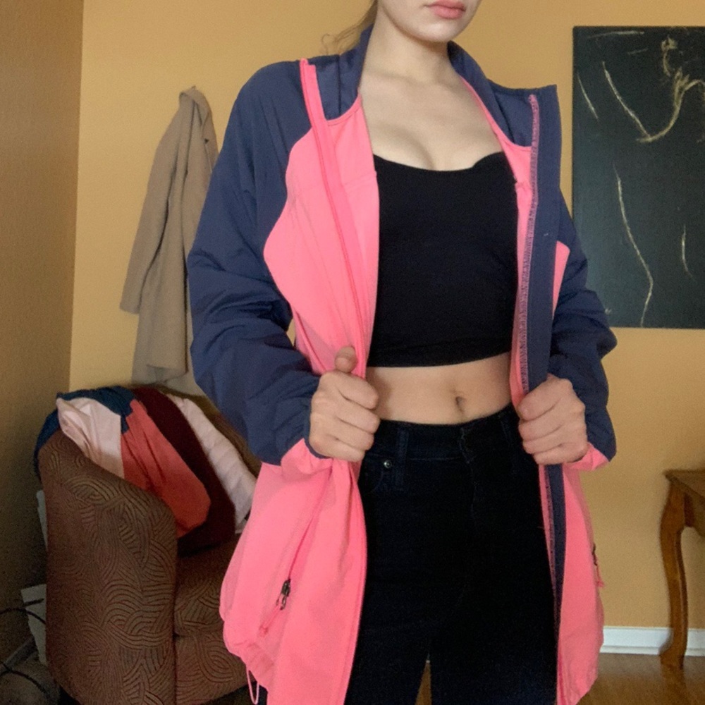 Columbia Windbreaker. SIZE M